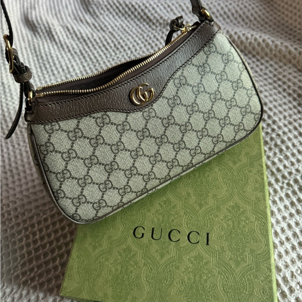 Gucci purse
